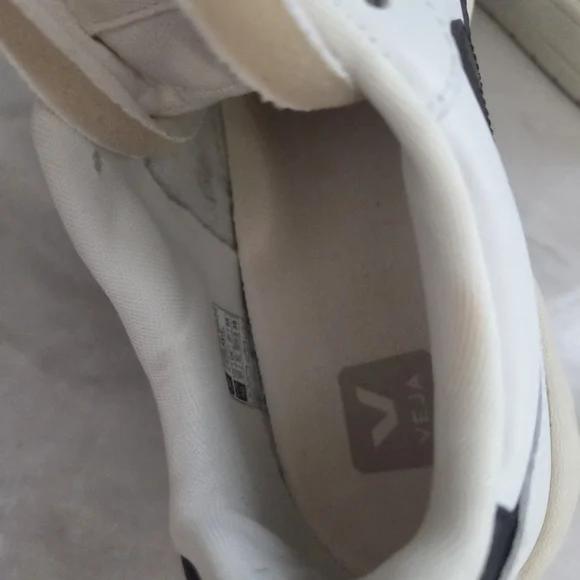 Veja White and Black Lace Up Sneakers - Picture 5 of 7